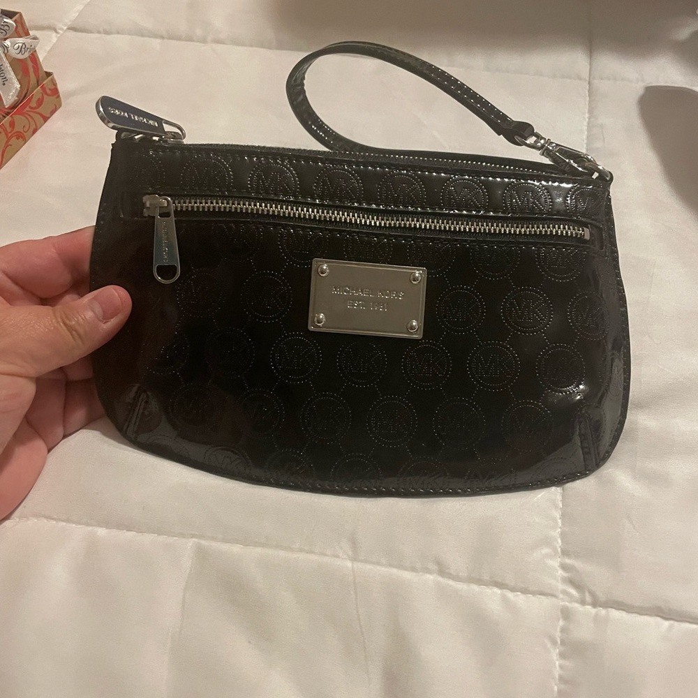 Michael Kors wristlet